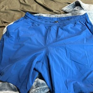 Xl lulu shorts ( Blue , Linerless )